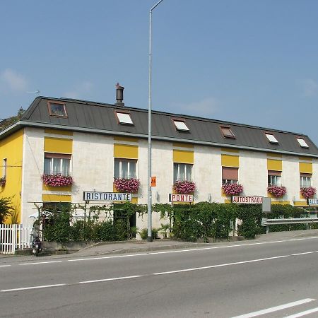Hotel Ponte Autostrada Seriate Exterior foto